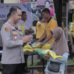 Polres Ketapang Adakan Gerakan Pangan Murah, Fasilitasi Warga Beli Beras Terjangkau IMG-20250814-WA0148